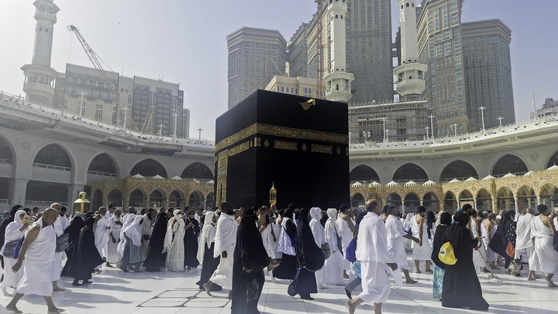 How to gain Hajj-level reward this Dhul Hijjah 2 Muslim pilgrims at the Kaaba earning Hajj reward this Dhul Hijjah in Mecca, Saudi Arabia
